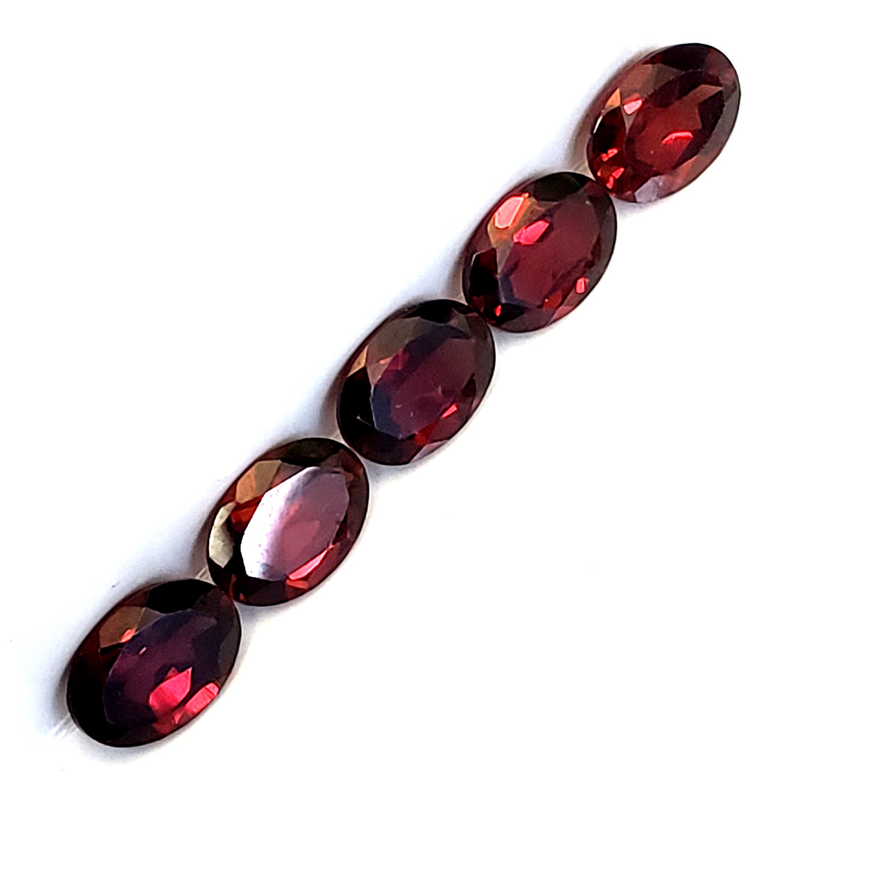 Natural AAA Faceted Oval Cut Garnet 7x5mm