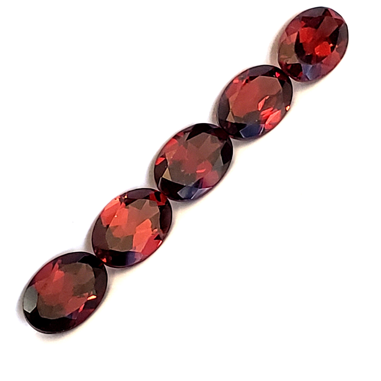 Natural AAA Faceted Oval Cut Garnet 7x5mm