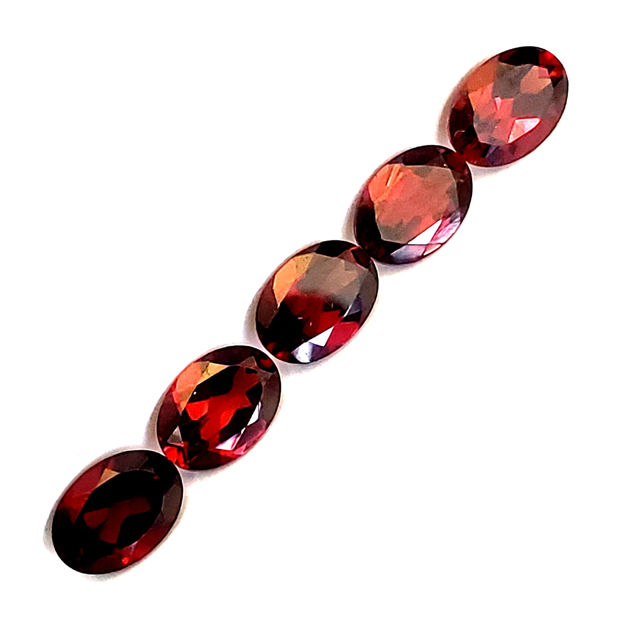 Natural AAA Faceted Oval Cut Garnet 7x5mm