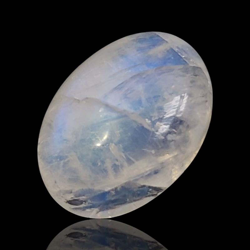 19.5Ct Natural Rainbow Moonstone Cabochon. Size- 21x15mm