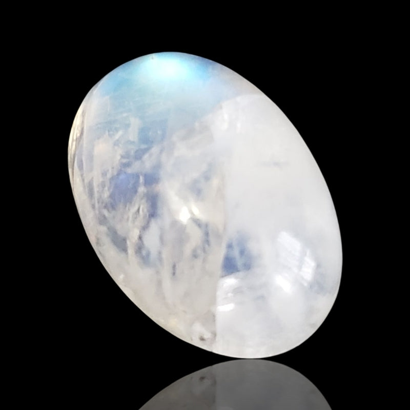 19.5Ct Natural Rainbow Moonstone Cabochon. Size- 21x15mm