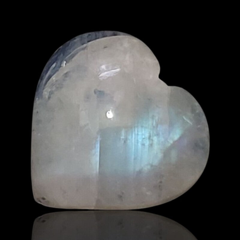 8.5Ct Natural Rainbow Moonstone Heart Cabochon. Size- 15x14mm