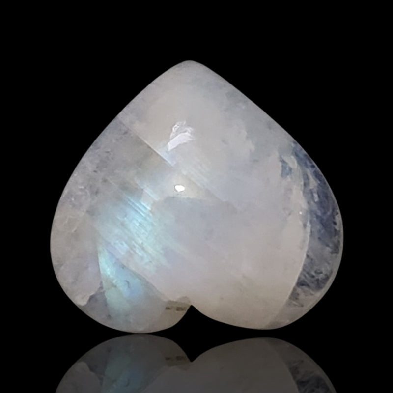 8.5Ct Natural Rainbow Moonstone Heart Cabochon. Size- 15x14mm