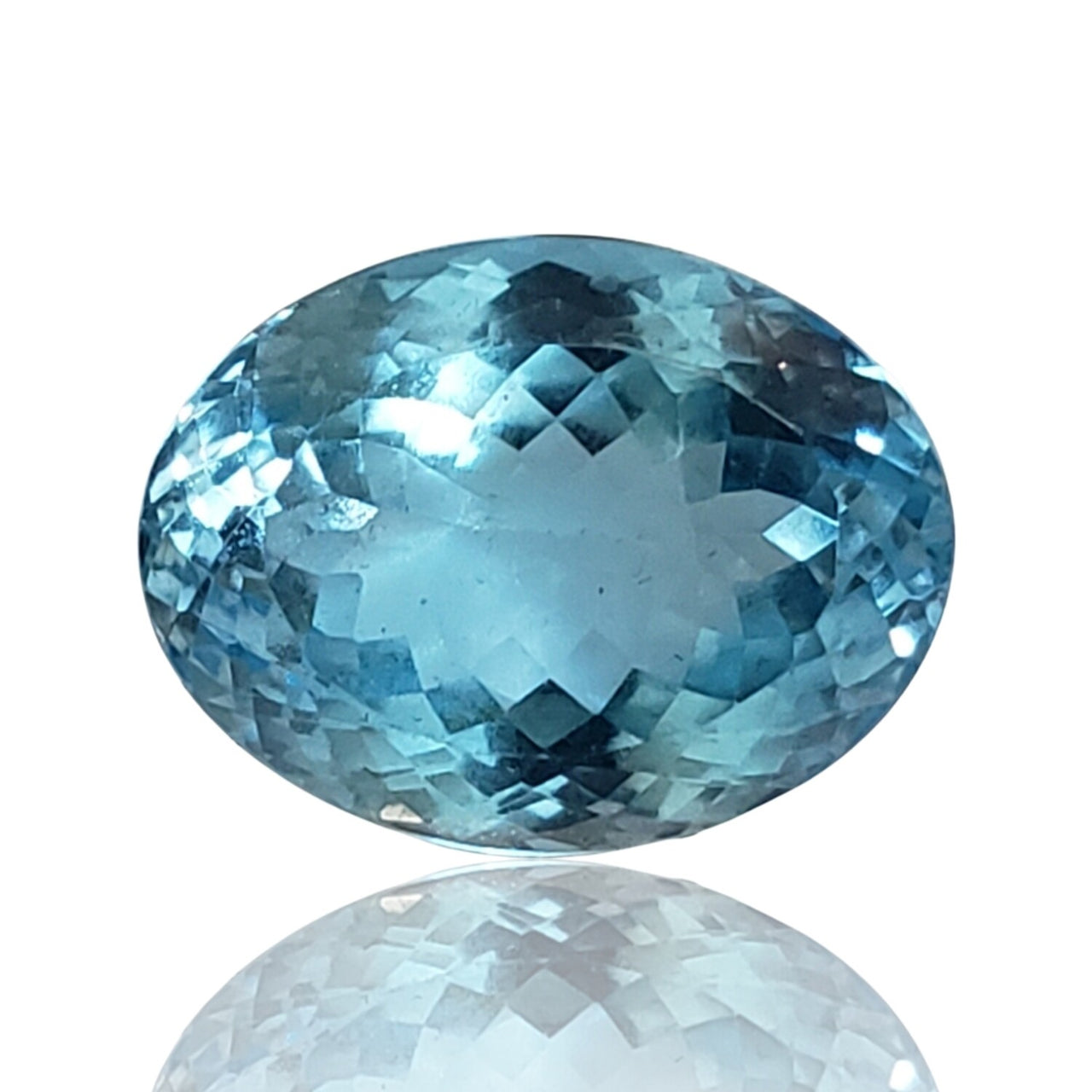 29.5Ct Natural FINE Blue Topaz Faceted. Size- approx. 20x15x11mm