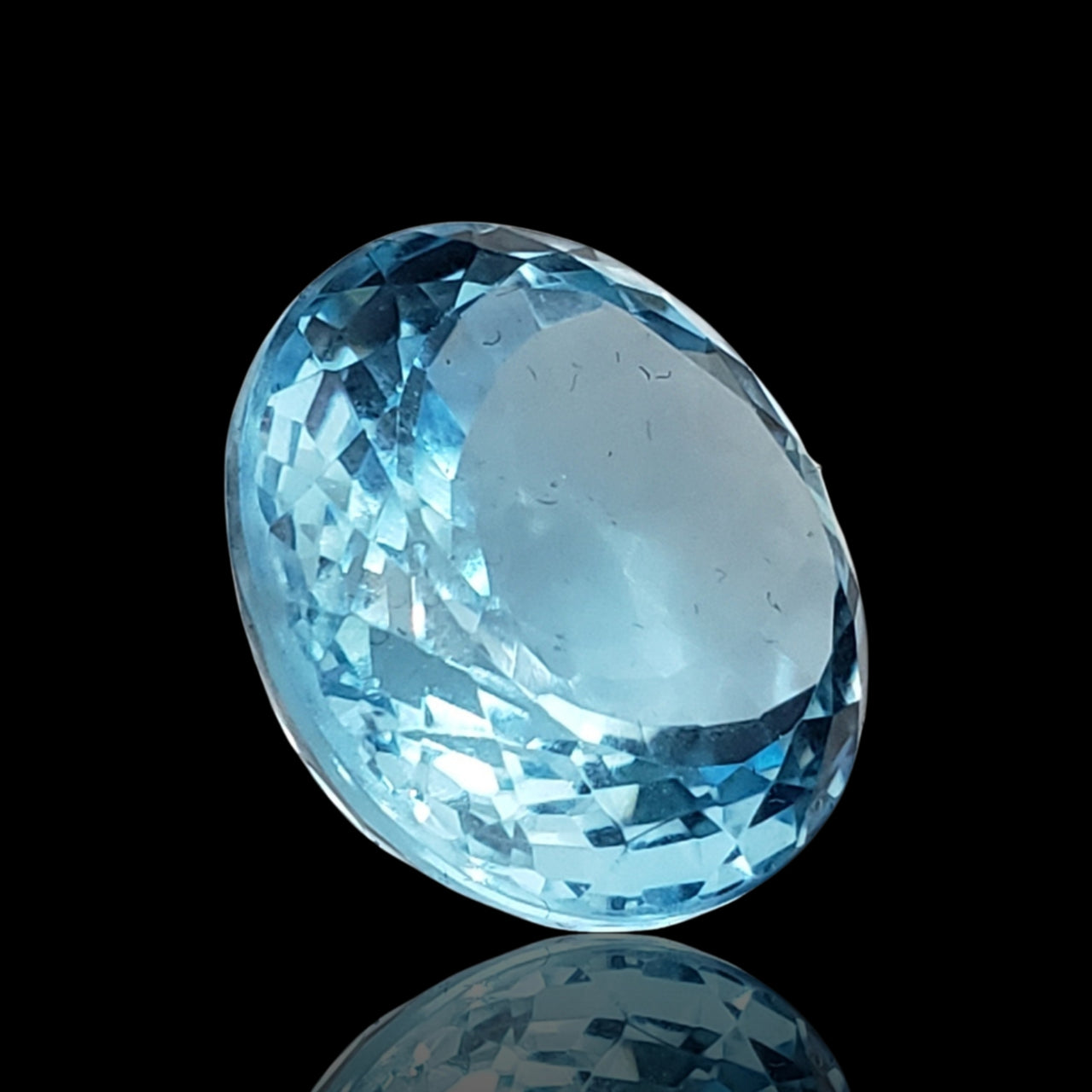 25Ct Natural Blue Topaz Faceted 17.5x10mm