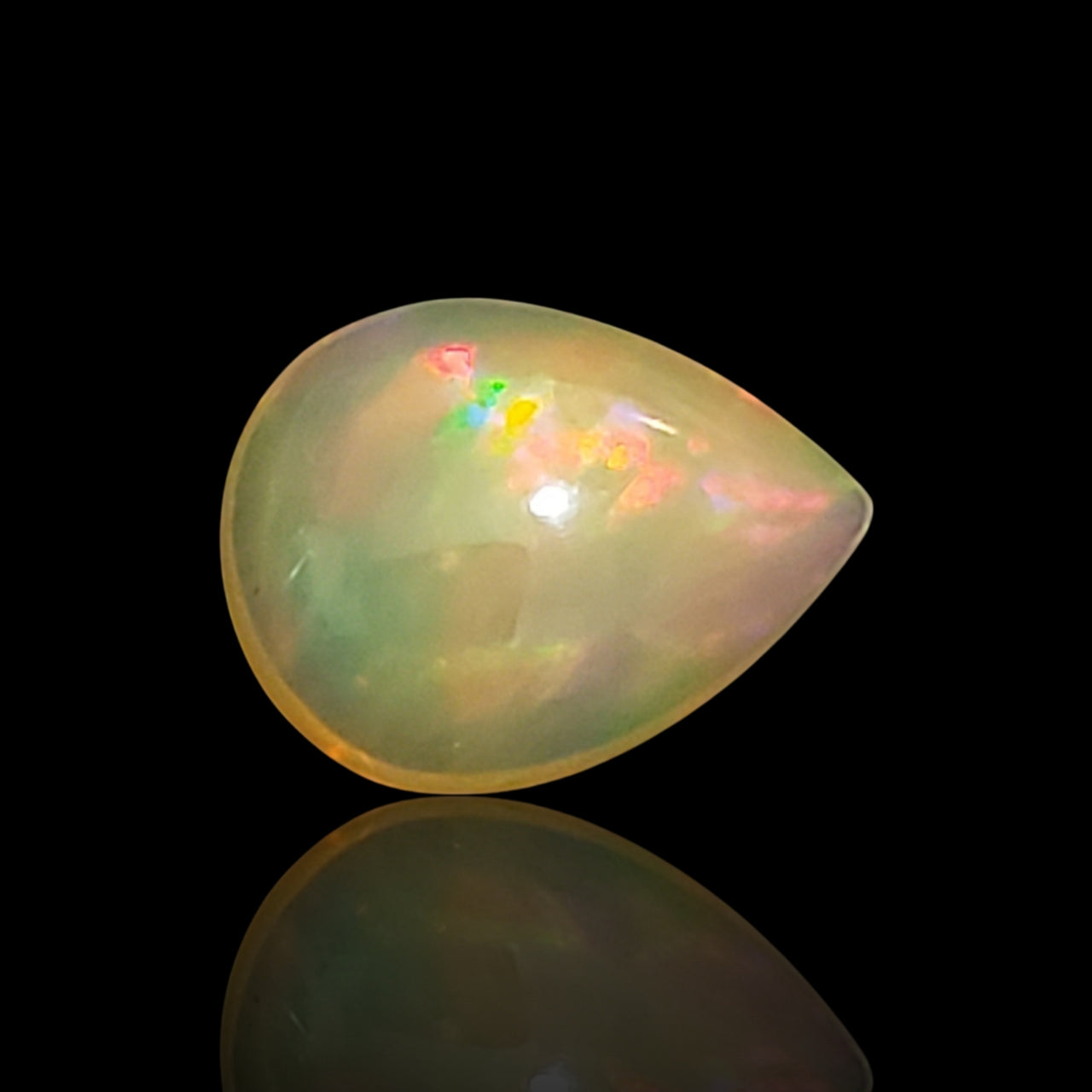 2.5Ct Natural Ethiopian Opal Cabochon 12.6x9.6mm