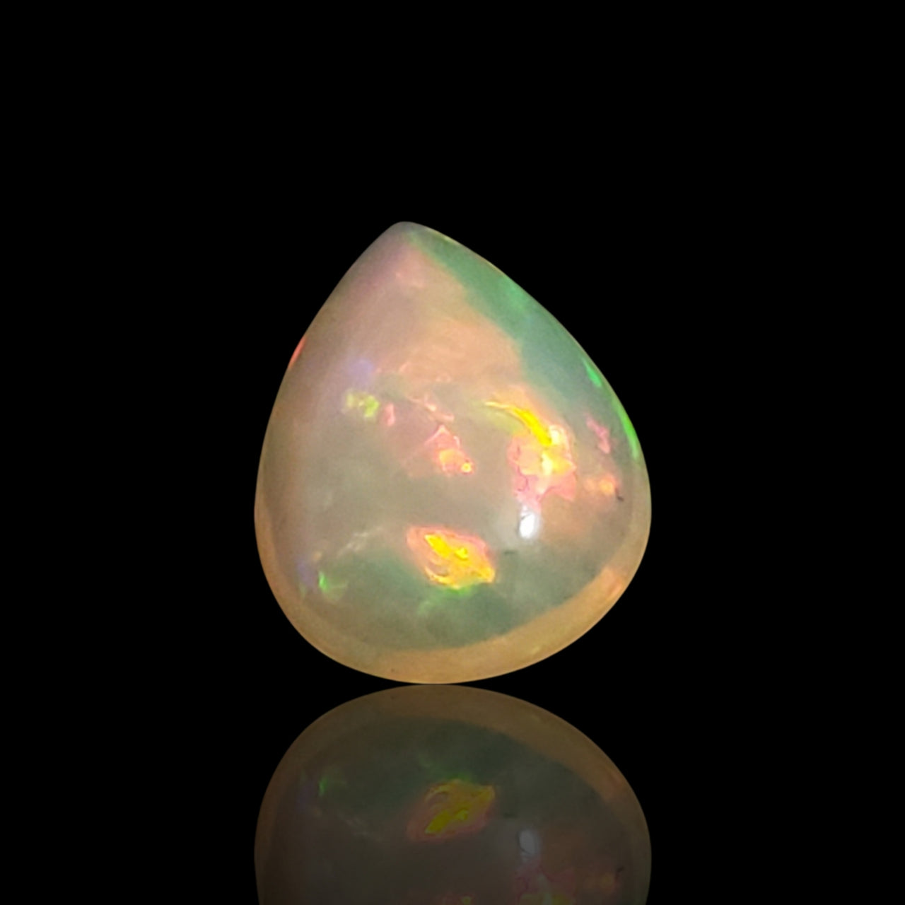 2.5Ct Natural Ethiopian Opal Cabochon 12.6x9.6mm