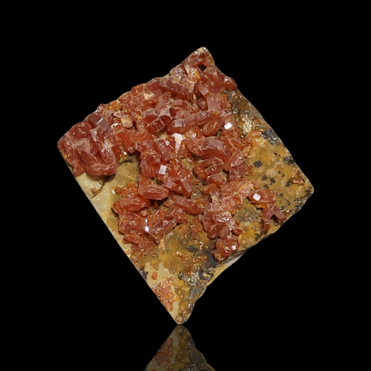 33.5Ct Natural RAW Vanadinite Crystal Druzy. Flat base. 25x22mm