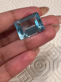 22.5Ct Natural Blue Topaz Faceted 18.5x14x8.5mm